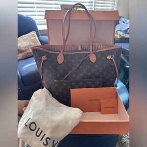 Louis Vuitton Neverfull MM Tote